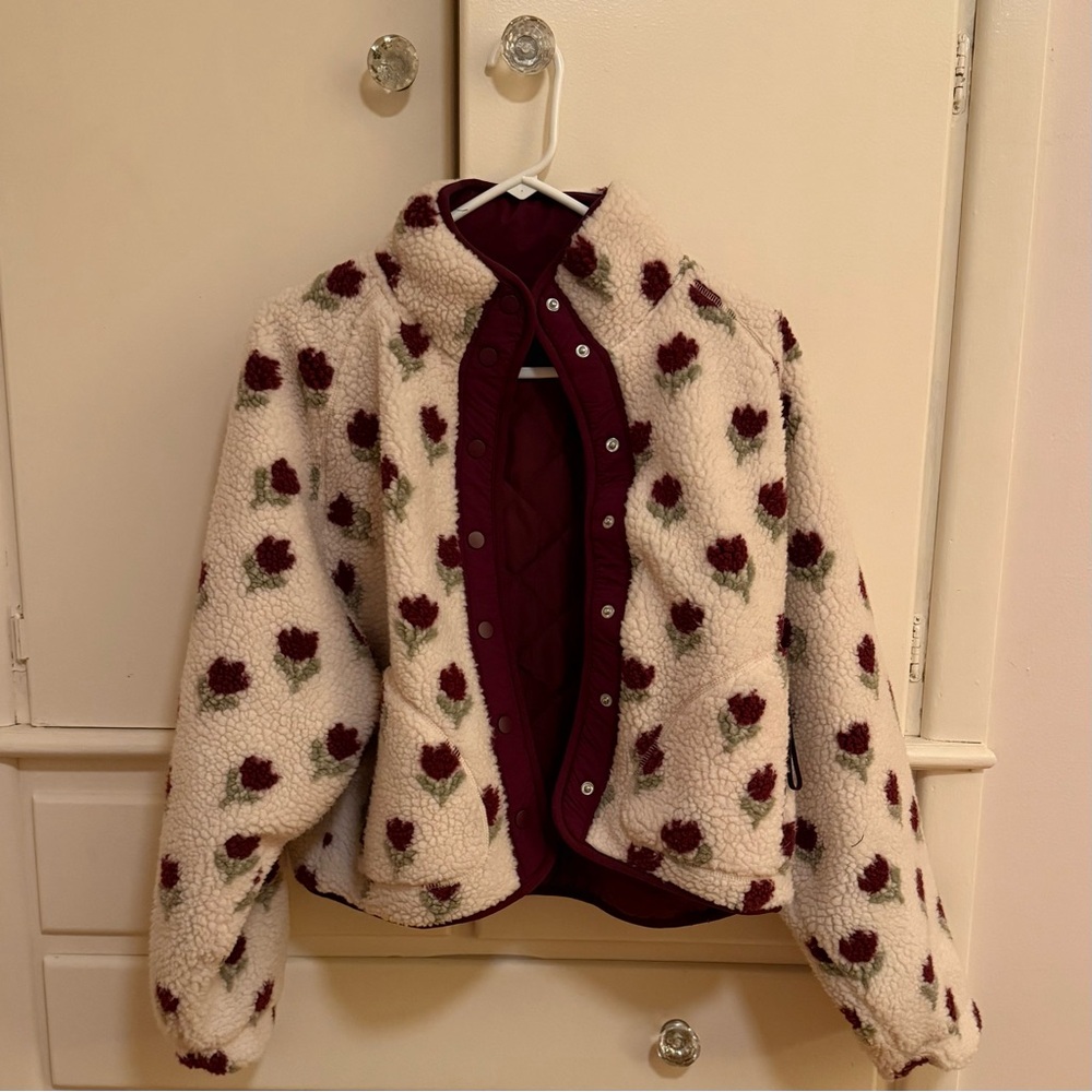 BlankNYC Floral Sherpa Jacket - Cream & Burgundy Medium